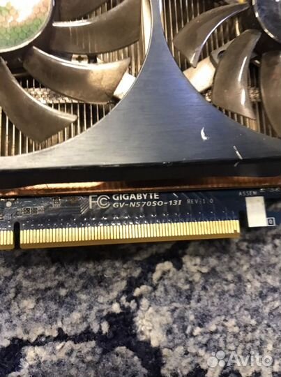 3 видеокарты одним лотом