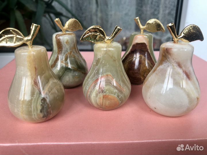 Груша из натурального камня Оникса