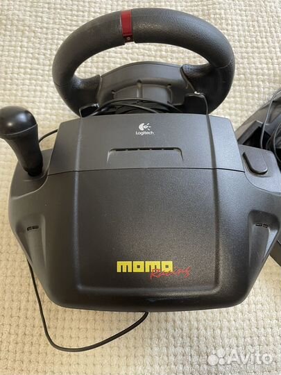 Игровой руль logitech momo racing