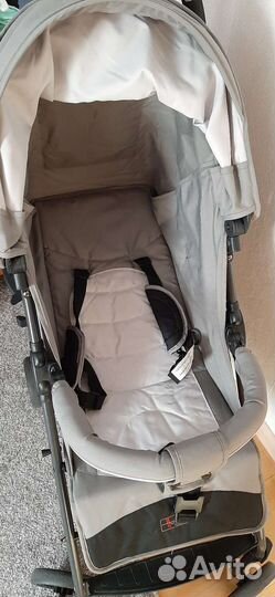 Прогулочная коляска трость