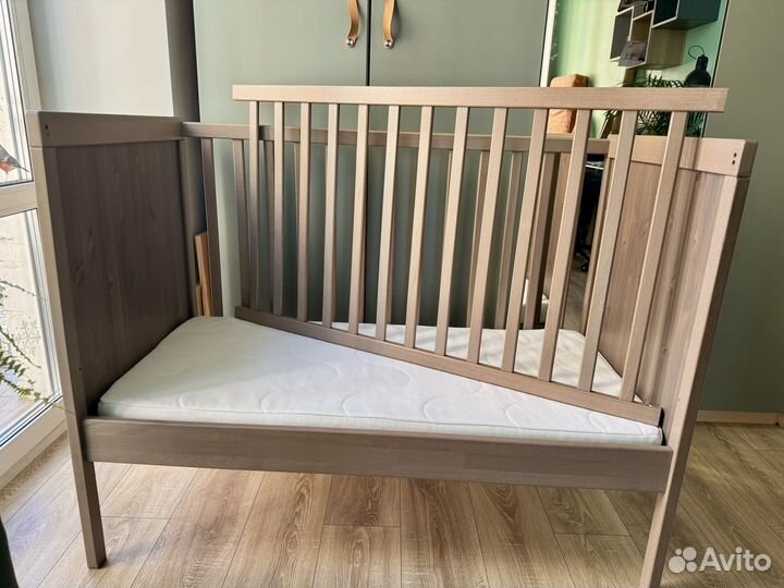 Кроватка детская IKEA Sundvik