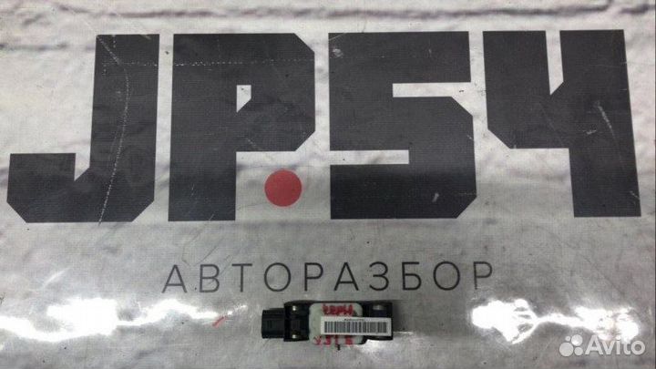 Датчик удара передний Infiniti M37 Y51 3.7 VQ37VHR