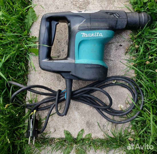 Отбойный молоток перфоратор makita HR 3200С Япония