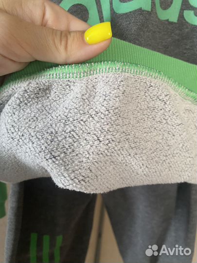 Продам костюм Adidas