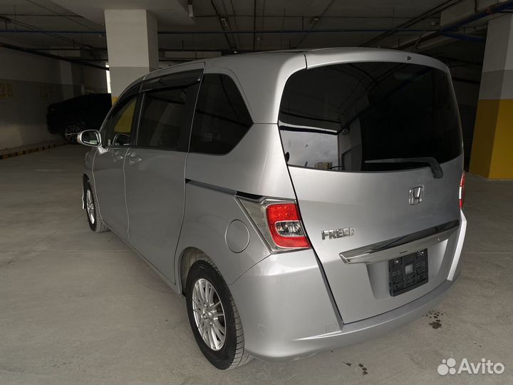 Honda Freed 1.5 CVT, 2014, 105 000 км