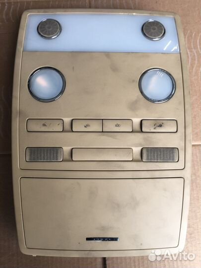 Плафон салона Volkswagen Phaeton (1825)