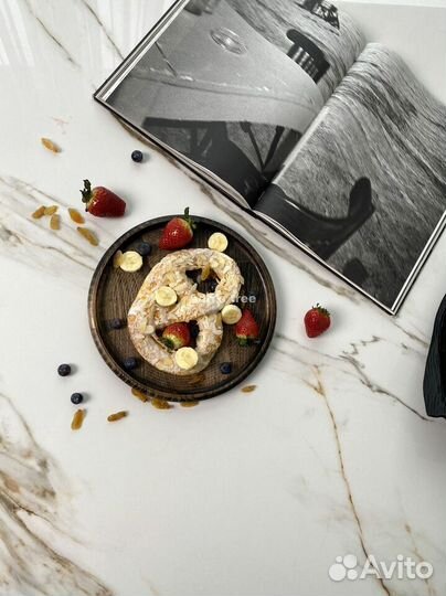 Деревянная тарелка