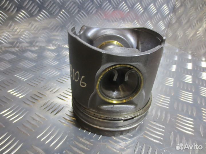 Поршень Mahle/knecht 128L121