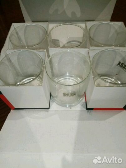 Стаканы для коктейля и сока