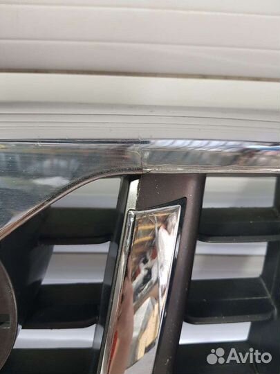 Решетка радиатора Toyota Land Cruiser Prado