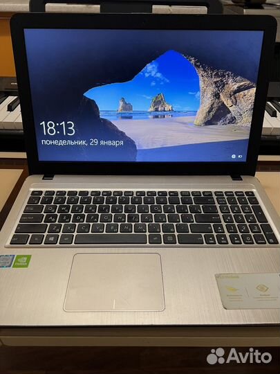 Ноутбук Asus VivoBook i3 6100U Nvidia MX110