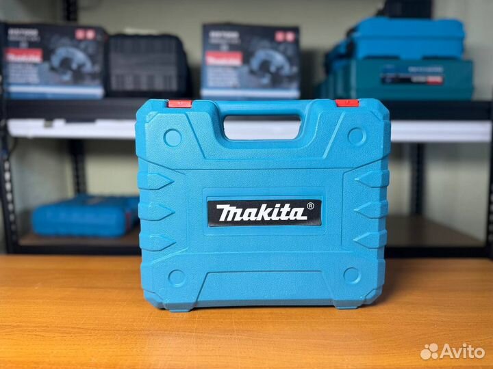 Шуруповерт makita 12v с набором