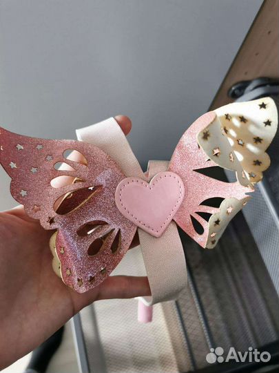 Подтяжки для девочки блестящие розовые с бабочкой