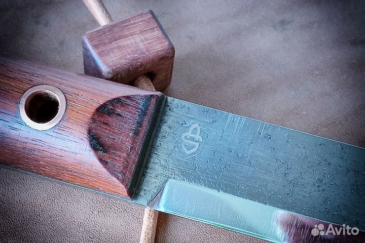 Нож туристический