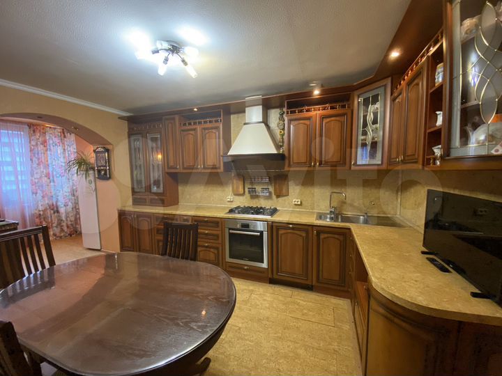 3-к. квартира, 93,6 м², 5/10 эт.