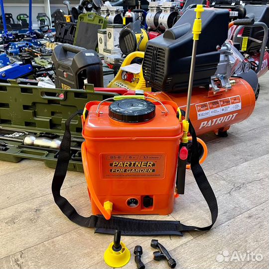 Ранцевый аккум. распылитель Partner BS-8