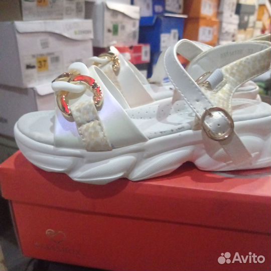 Босоножки BlessBox
