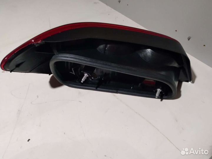 Фонарь задний правый peugeot 306