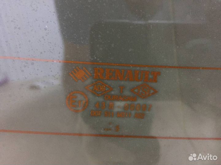 Стекло заднее Renault Megane 2 2002-2009