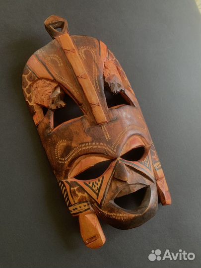Маска сувенир из Африки
