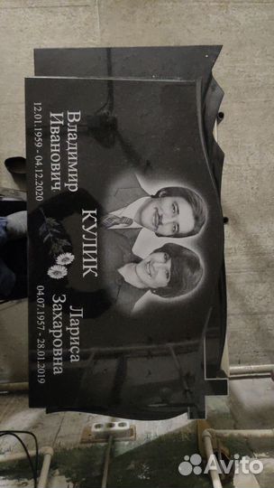 Долговечные памятники из гранита от завода гаранти