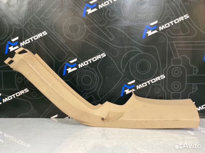 Обшивка салона правая Bmw X5 E53 N62B44 2005