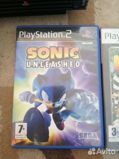 Sony PlayStation 2 (PS2)