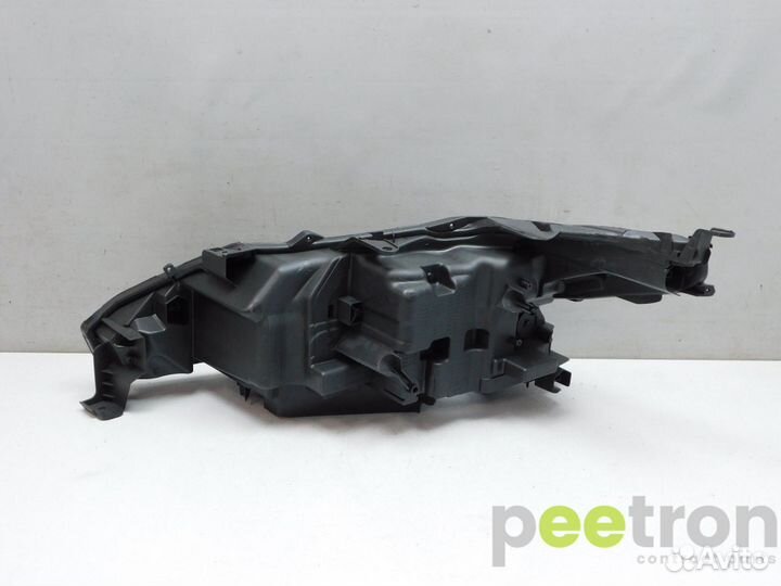 Б/У Б/У Корпус фары правой новая 8114560K90 toyota