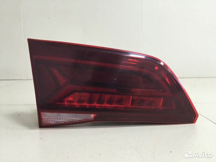 Фонарь задний внутренний левый Volkswagen Taos