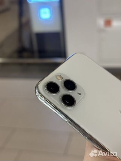 iPhone 11 Pro, 64 ГБ