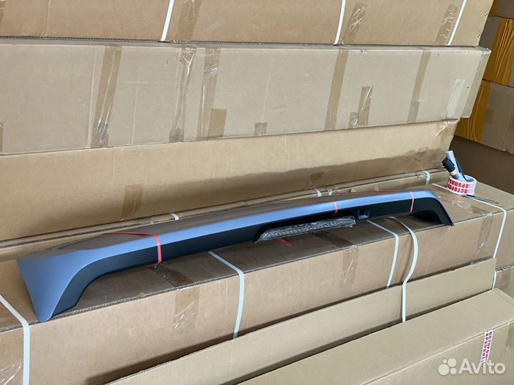 Спойлер на крышу Autibiography Range Rover Sport