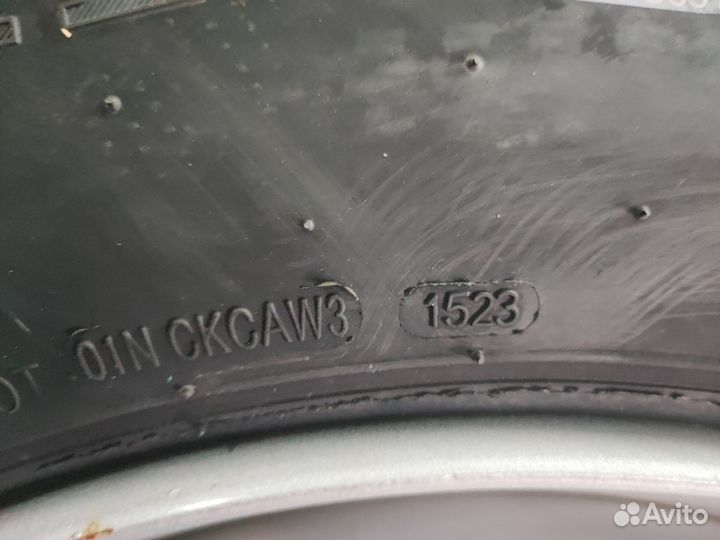 Новая шина с диском