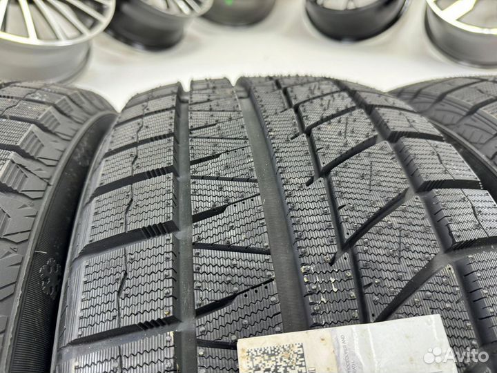 RoadX RX Frost WU02 275/40 R19 и 245/45 R19 100V