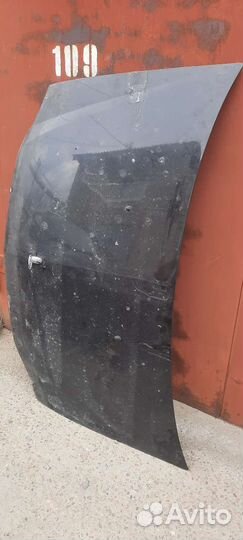 Капот на renault logan 2011года