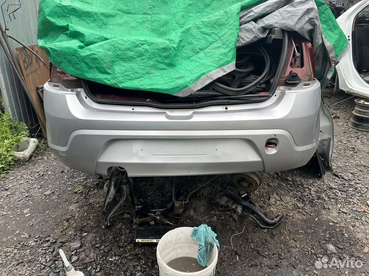 Задний бампер Рено Сандеро