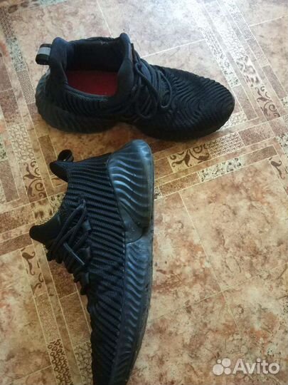 Кроссовки adidas