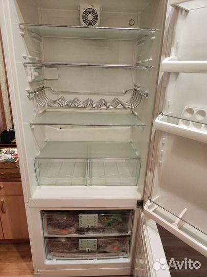 Холодильник Liebherr