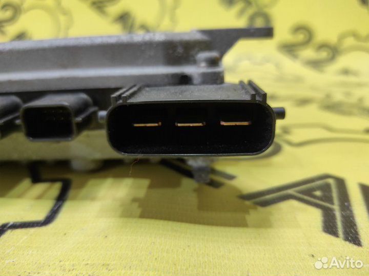 Блок управления рулевой рейкой Subaru