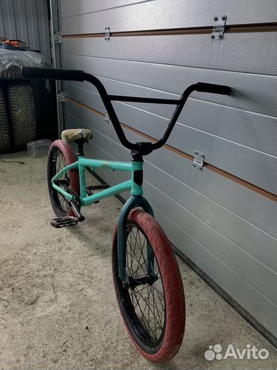 Продам велосипед BMX Custom