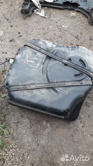 Топливный бак Mazda 3 BL