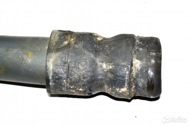 Кронштейн крыла ведущего моста, задний правый volv