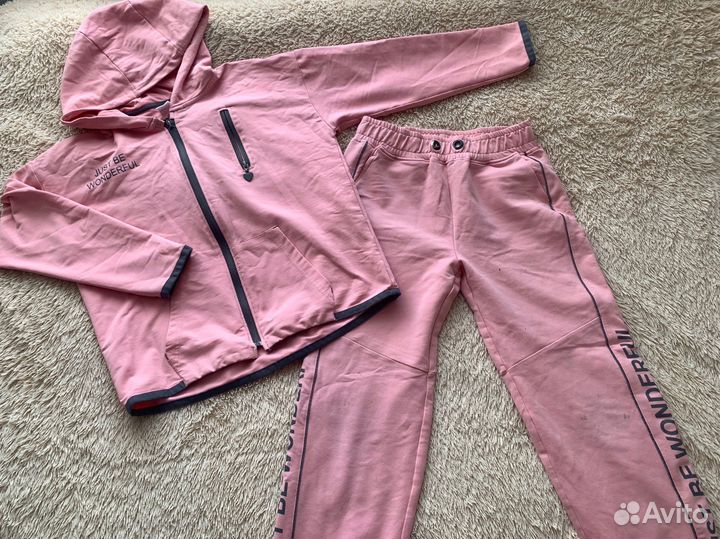 Спортивный костюм на девочку 146