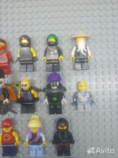 Lego minifigures