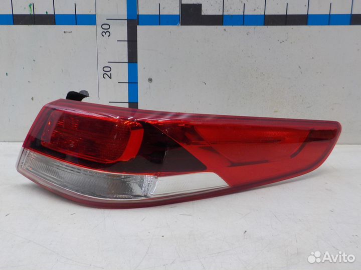 Б/У Фонарь задний правый наружный Kia Optima IV