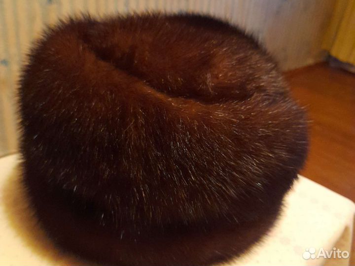 Шапки женские разные