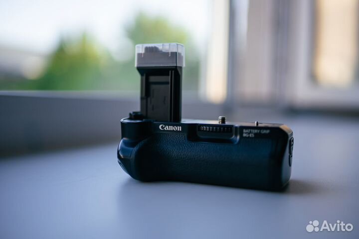 Батарейный блок canon BG-E5