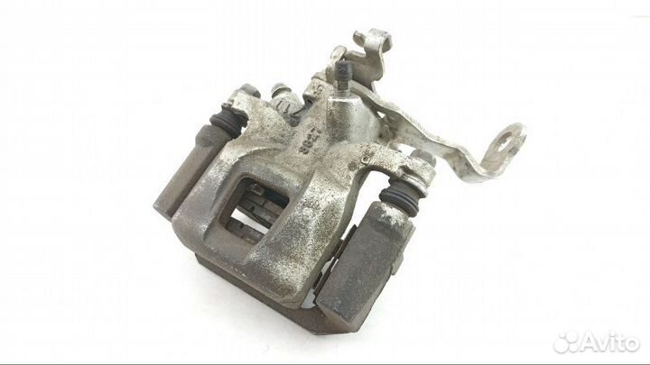 Суппорт задний правый Mazda 3 BM 2016