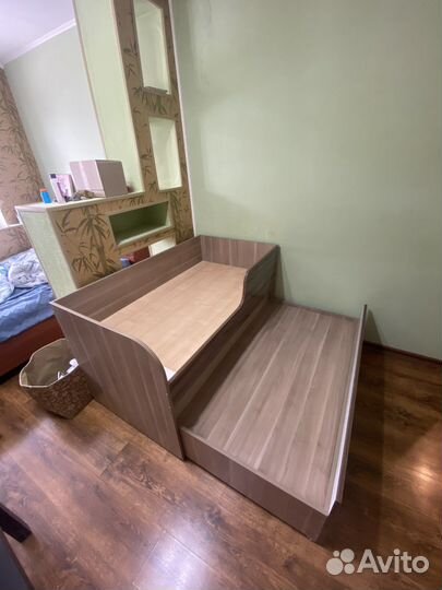 Кровать выдвижная на два спальных места