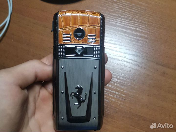 Телефон Vertu