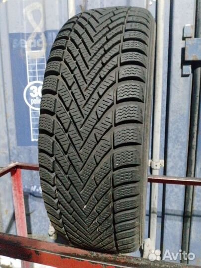 Pirelli Winter Cinturato 205/55 R16 118F